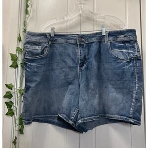 Lane Bryant Denim Mom Shorts Embroidered Sequence Pockets SZ 22